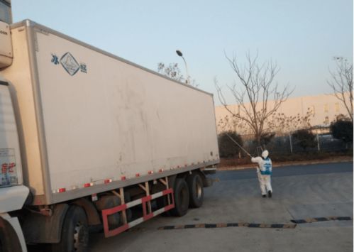 西班牙冷凍豬肉順利入倉(cāng)，鎮(zhèn)江新區(qū)進(jìn)口冷鏈監(jiān)管倉(cāng)高效運(yùn)轉(zhuǎn)保安全